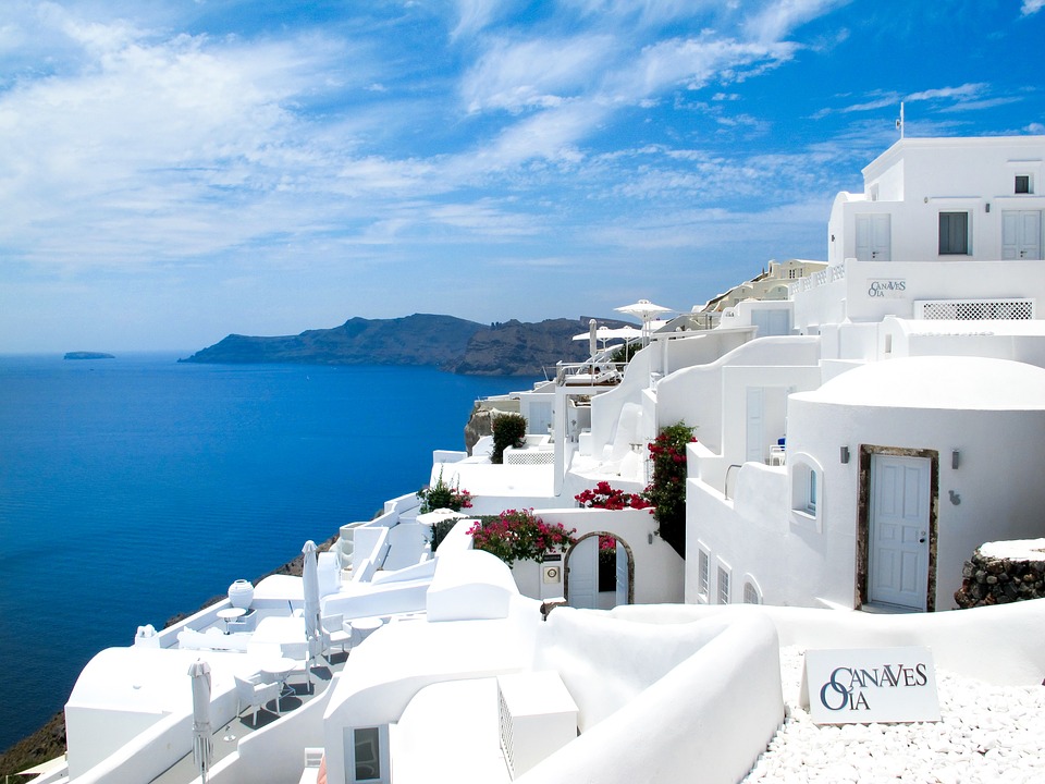 享受爱琴海的蓝与浪漫 希腊移民25万欧元买房项目了解一下